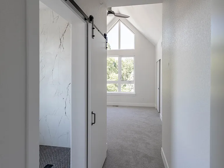 1592 N Ames St — Photo 12