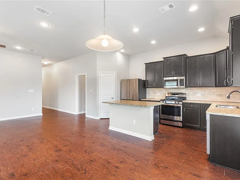 4161 Shallow Creek Loop — Photo 3