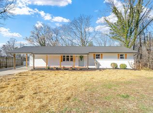 505 W Ridgecrest Dr, Kingston, TN 37763