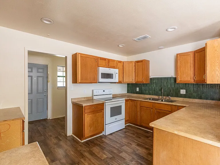 2233 Fannin St — Photo 5