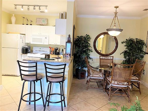 5th image of 2721 Via Murano Unit 323