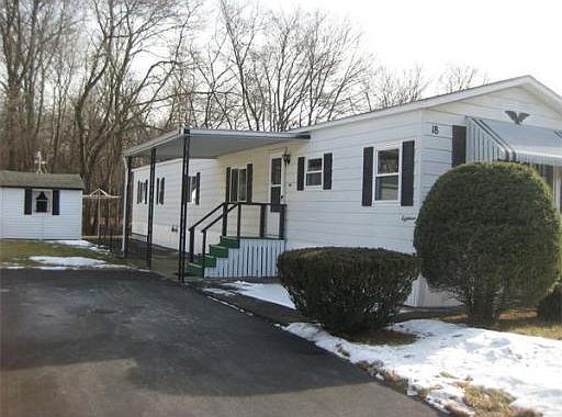 2nd image of 18 Thayer Dr