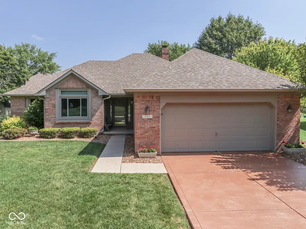 825 Bayside Dr, Greenwood, IN 46143