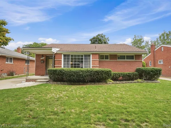 8330 Winston Ln, Dearborn Heights, MI 48127