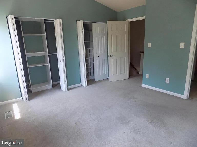 1302 Roman Ridge Way — Photo 9