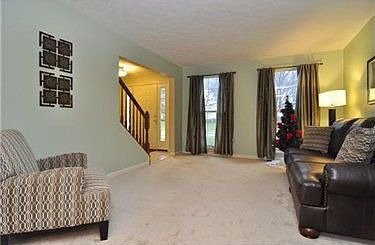3rd image of 333 Valerie Dr