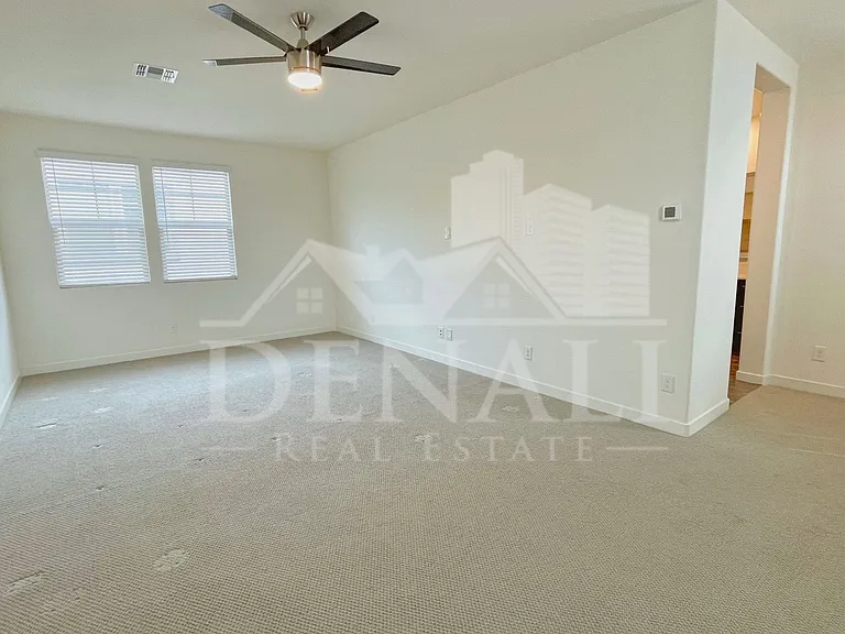 17155 N 9th Pl — Photo 17
