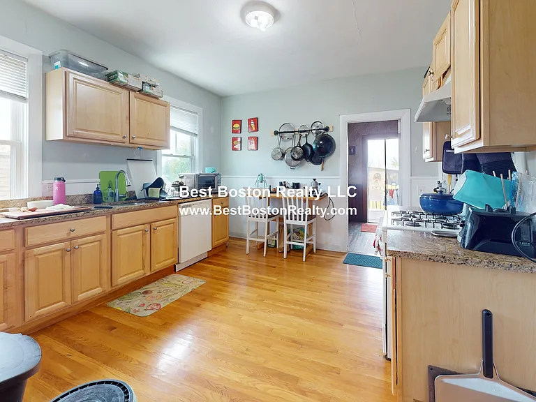 104 Highland Ave #3 — Photo 1
