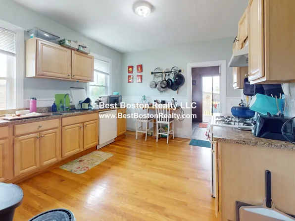 104 Highland Ave #3, Somerville, MA 02143