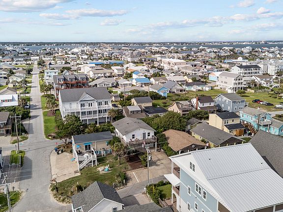 3rd image of 217 W Atlantic Boulevard #4