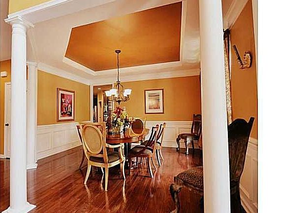 3rd image of 10605 Anglesey Ct