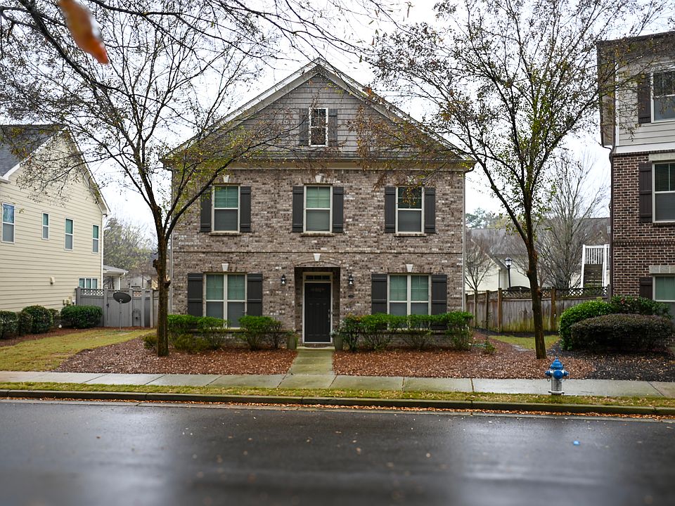 1st image of 779 Park Manor Dr SE
