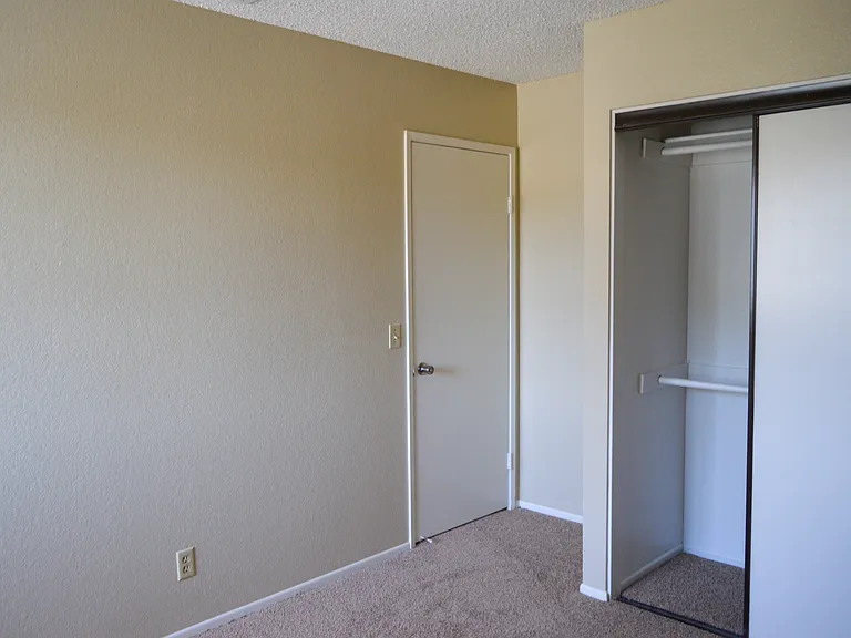 11249 Heathrow Dr — Photo 13