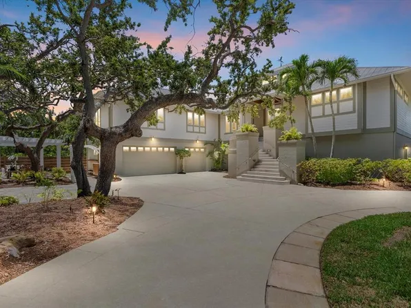 755 Eagle Point Dr, Venice, FL 34285