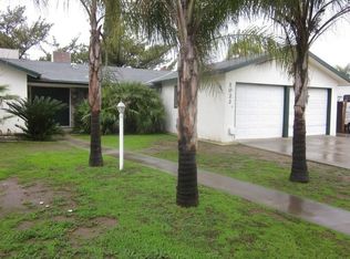 1023 Mountain View Dr, Lindsay, CA 93247