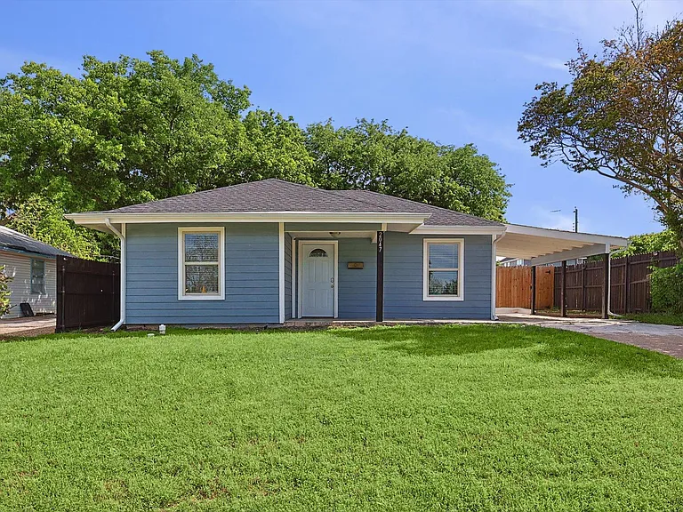 2047 El Paso St — Photo 23