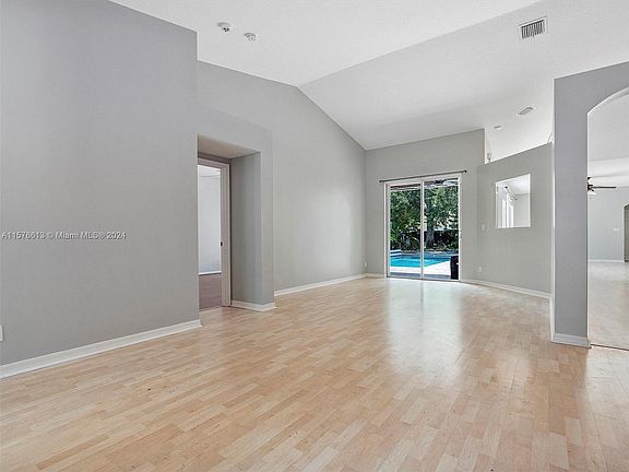4th image of 1850 NW 125th Ter