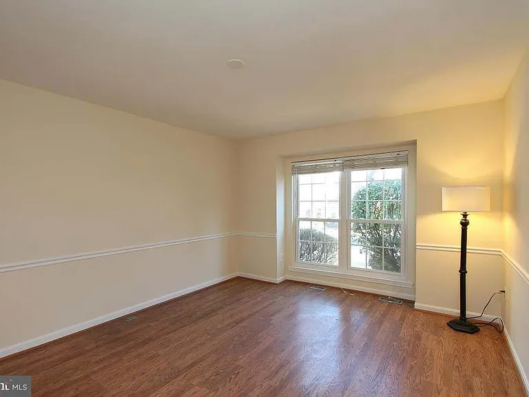 1507 Ingram Ter — Photo 12