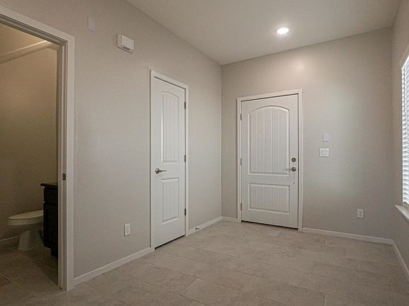 5th image of 10176 Texas Madrone Dr
