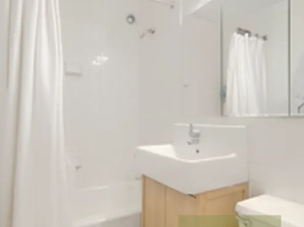 9 Barrow Street image 1 of 5