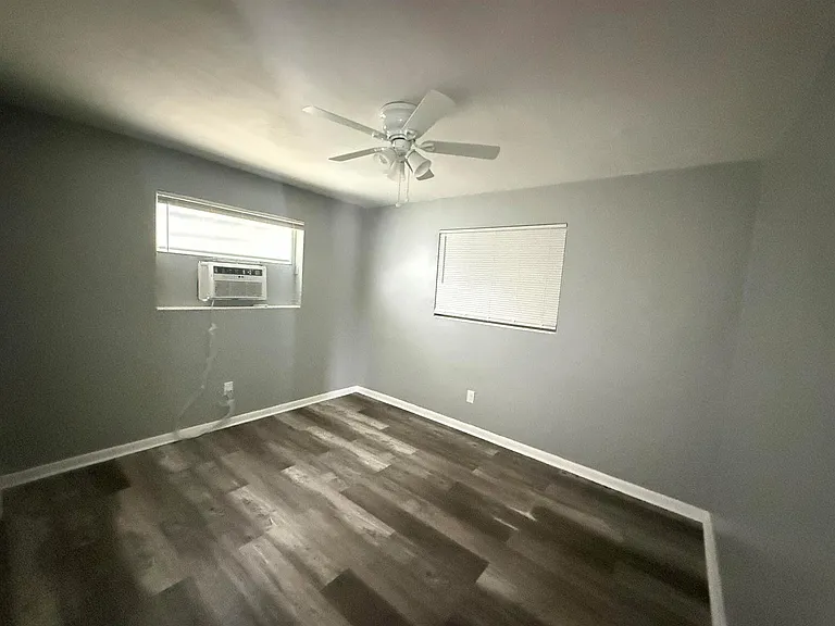 4109 SW 24th St — Photo 16