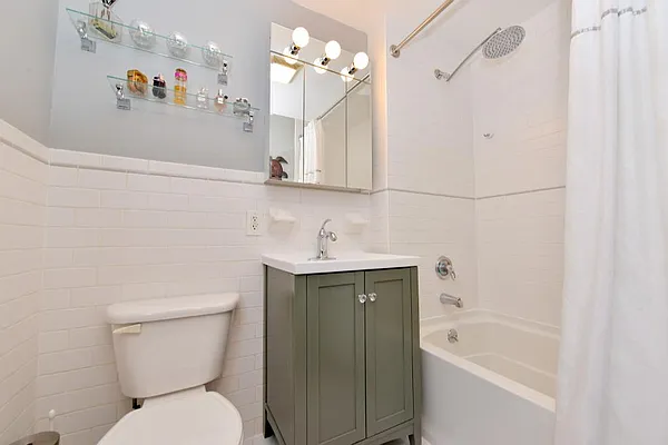 Sold by Ann Ferguson, LLC | media 5