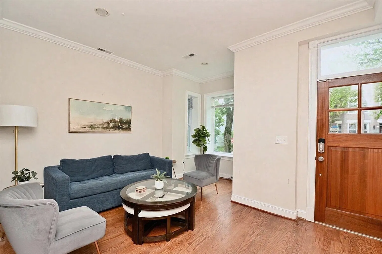 5 bed, 3.0 bath, $6,049 — Photo 1