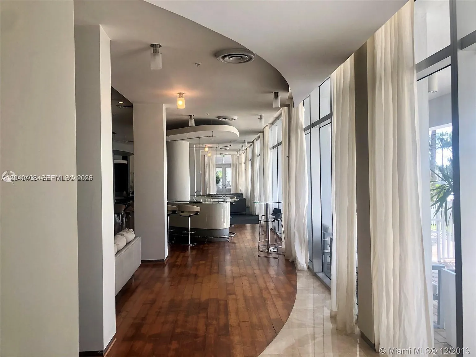 Harbour House — Photo 4