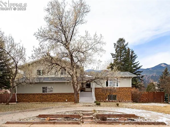 26 Kris Ln, Manitou Springs, CO 80829
