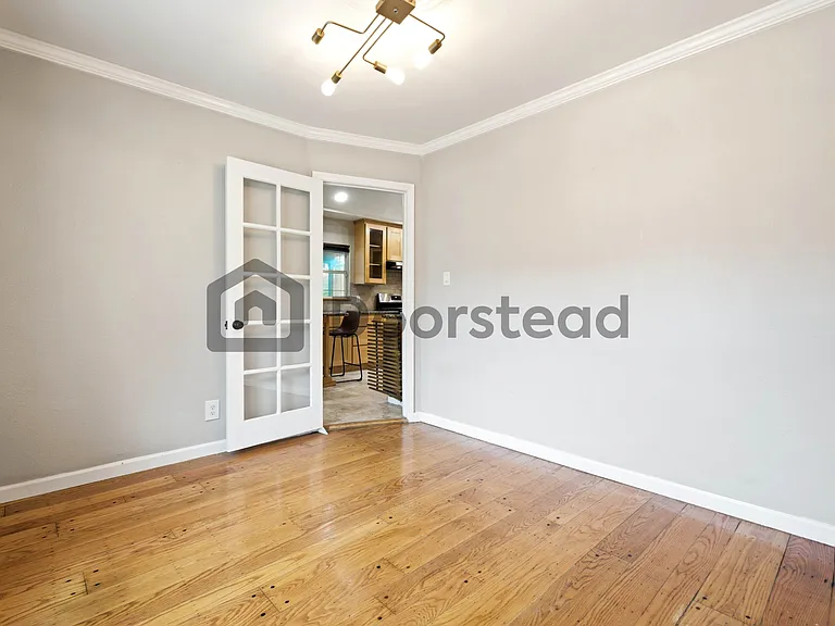 1822 6th St — Photo 14