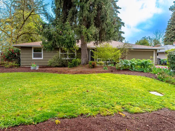 996 Sherwood Pl, Eugene, OR 97401