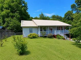 406 Fairhill Dr NE, Cleveland, TN 37323