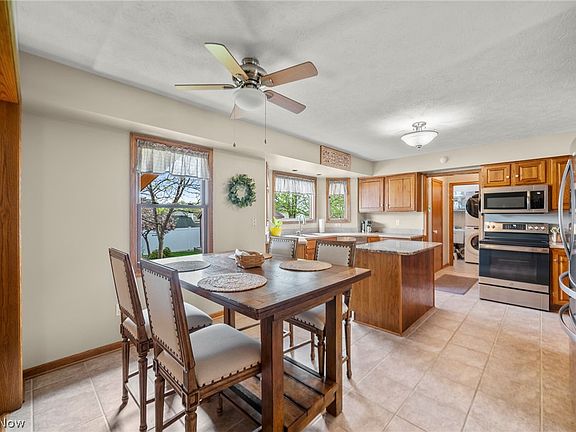 5th image of 114 Shawnee Cir