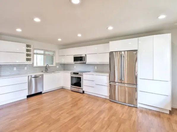 118 Flynn Ave APT C, Mountain View, CA 94043