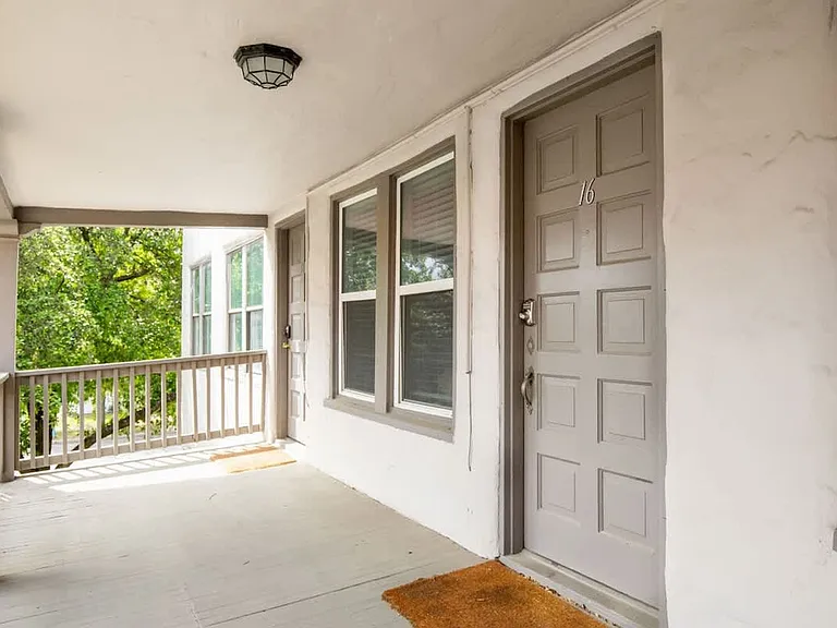 203 W Magnolia Ave #ID1496380P — Photo 9