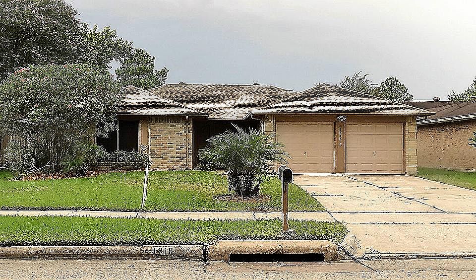1st image of 1818 Pilgrims Point Dr