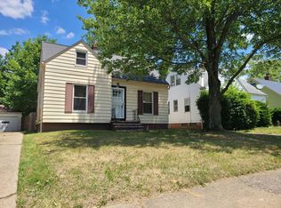 21315 Hillgrove Ave, Maple Heights, OH 44137