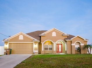 407 NW 32nd Pl, Cape Coral, FL 33993