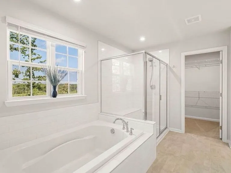 6075 Ives Ave — Photo 3