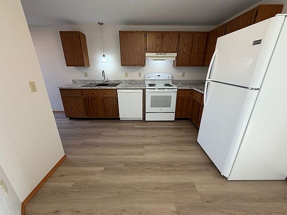 5th image of 2717 Humboldt Rd #7