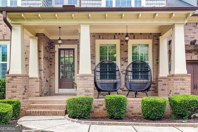 6 bed, 5.0 bath, 5940 sqft, $5,800 — Photo 4