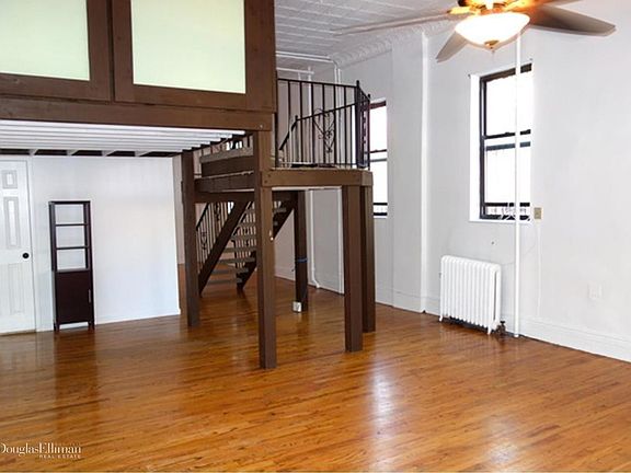 4th image of 366 16th St #1