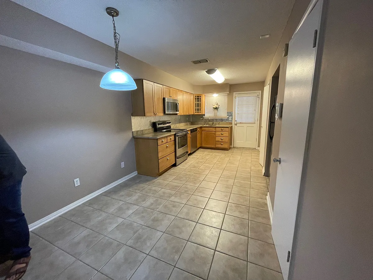 Dinette - 2824 Steamship Cir #K