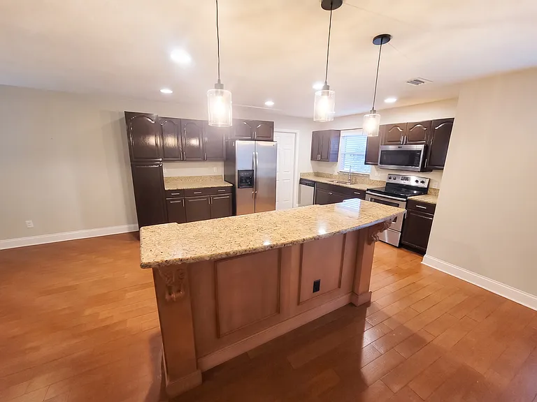 622 Green Meadow Ave — Photo 7