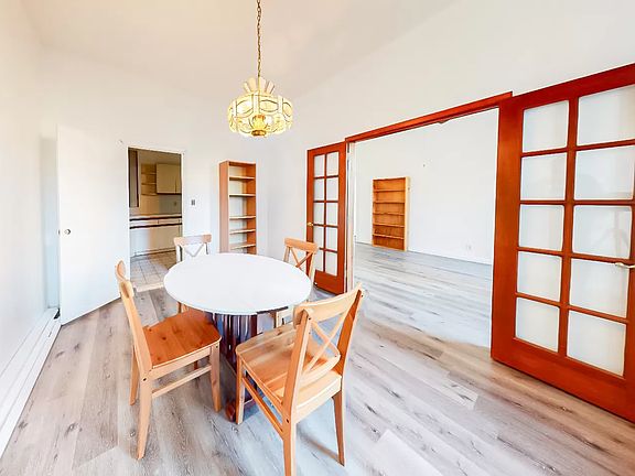 4th image of 235 W 108th St #5I