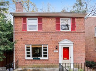 2827 Arizona Ave NW, Washington, DC