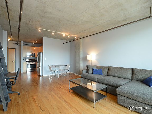 Kitchen/Living Room