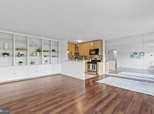 1300 S Arlington Ridge Rd APT 207, Arlington, VA 22202