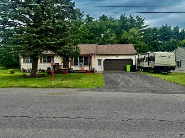 7084 Verna Dr, Canastota, NY 13032