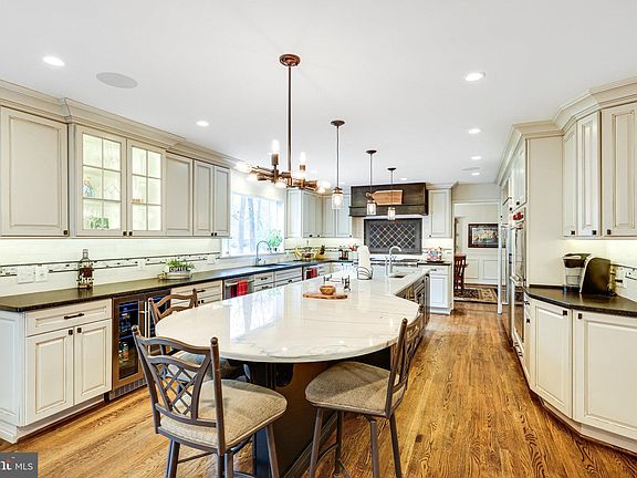 4th image of 3200 Latigo Ct